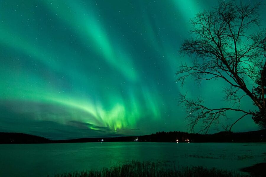 Rovaniemi: Guaranteed Aurora Hunting Tour with Local Guide - Meet your guide, and why small groups change everything