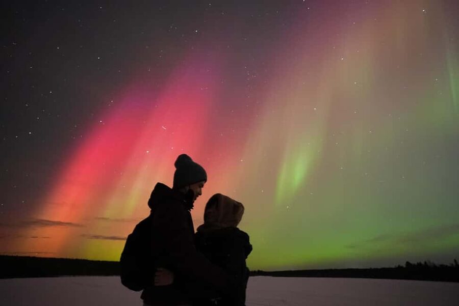 Rovaniemi: Guaranteed Aurora Hunting Tour with Photos&Videos - Small-Group Pickup in Rovaniemi, and Why It Changes Your Night