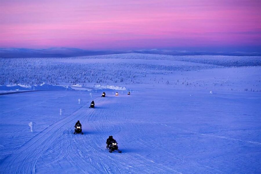 Rovaniemi: Half-Day Snowmobile & Ice Fishing Experience - Twin-driving snowmobiles: what the ride really feels like