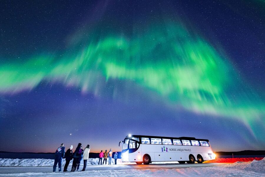 Rovaniemi: Hunting Northern Lights Bus Tour - Northern Lights Hunting by Bus, the Lapland Way