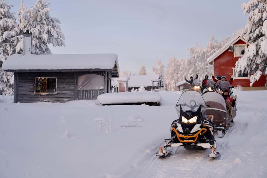 Rovaniemi: Ice Fishing and Snowmobile Tour with Snacks - Rovaniemi Winter, But With Real Activities (Not Just Watching)