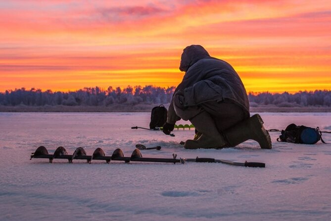 Rovaniemi: Ice Fishing from Private Lakefront Property & BBQ - Getting to the private property: pickup timing that matters