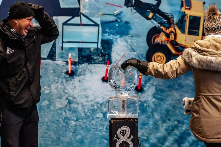 Rovaniemi: Ice sculpting experience with Transfers - Key things to know before you go