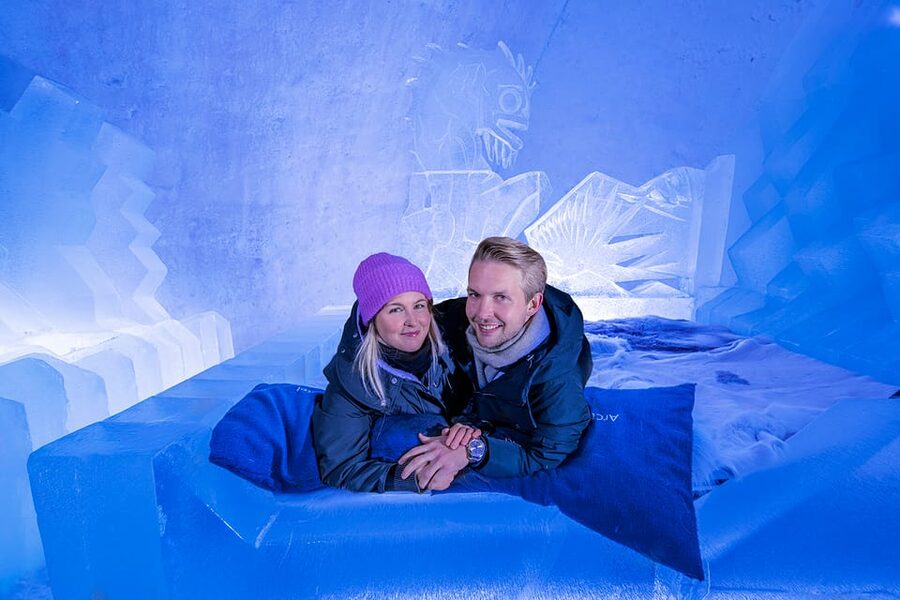 Rovaniemi: Ice sculpting experience with Transfers - Should you book this Arctic SnowHotel ice sculpting experience?
