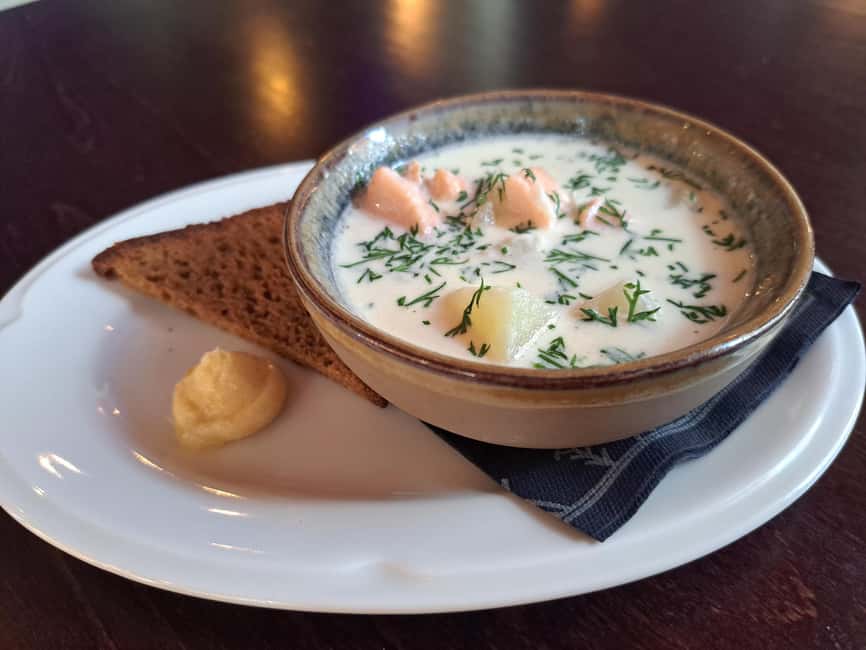 Rovaniemi: Insider Guided Food Tour with 5 Tastings - Key points at a glance