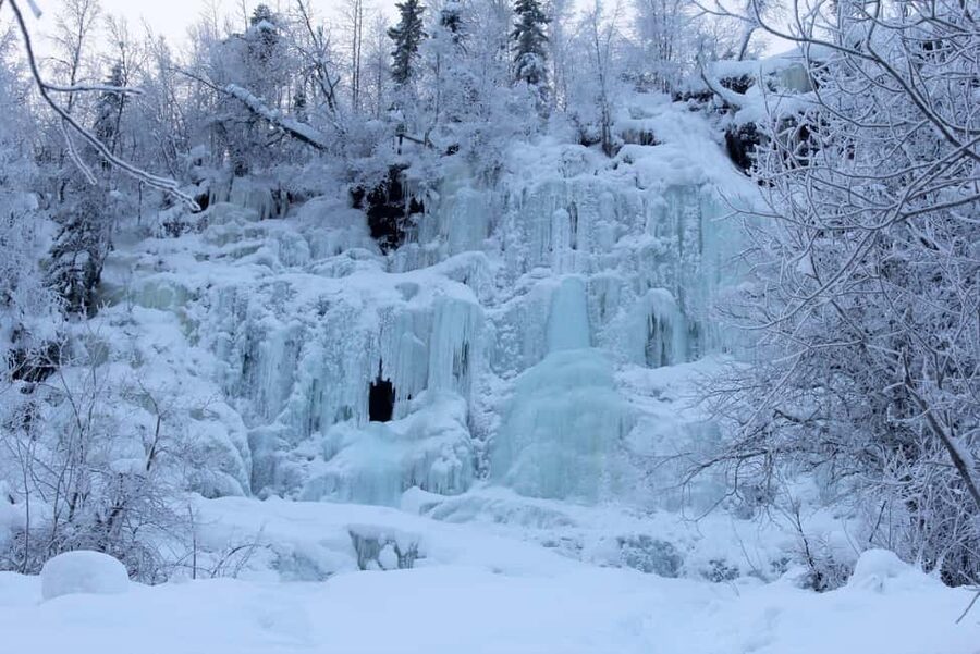 Rovaniemi: Korouoma Canyon and Frozen Waterfalls Tour - What to Bring and How to Stay Comfortable in Lapland Cold