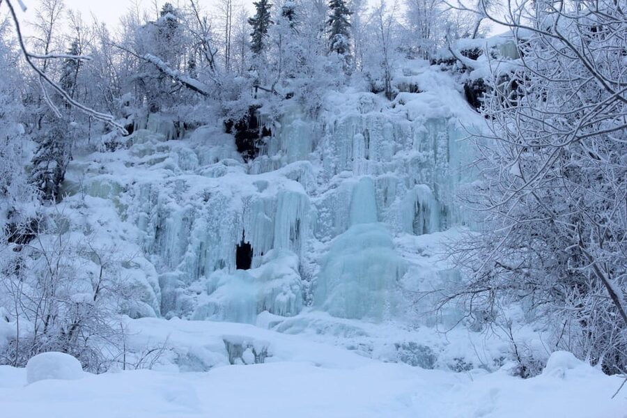 Rovaniemi: Korouoma Canyon Frozen Waterfalls Guided Hike - Getting up close to Korouoma Canyon’s frozen waterfalls