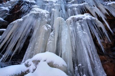 Korouoma Canyon & Frozen Waterfalls Tour with BBQ