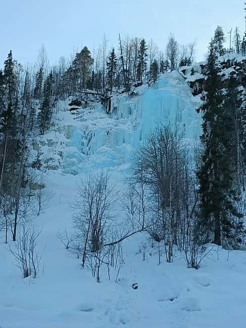 Rovaniemi: Korouoma Wilderness Café’s Icefall Tour and Lunch - Lunch at the Log House: Soup by the Fireplace
