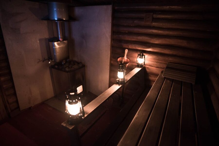 Rovaniemi: Lappish Evening Experience with Dinner - The cabin dinner: blazed salmon by the fire