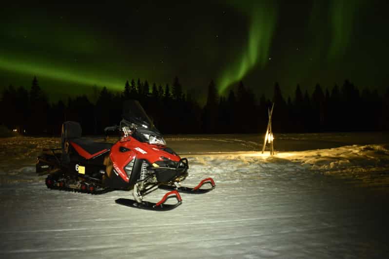 Rovaniemi: Night Snowmobile Tour - Getting Ready With Helmet, Winter Clothing, and a Real Driving Lesson