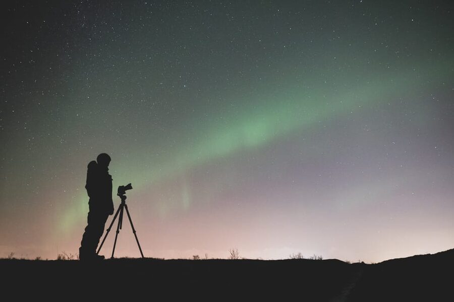 Rovaniemi: Northern Light Hunt Tour with ProCamera - The 250 km chase, and why the timing can feel flexible