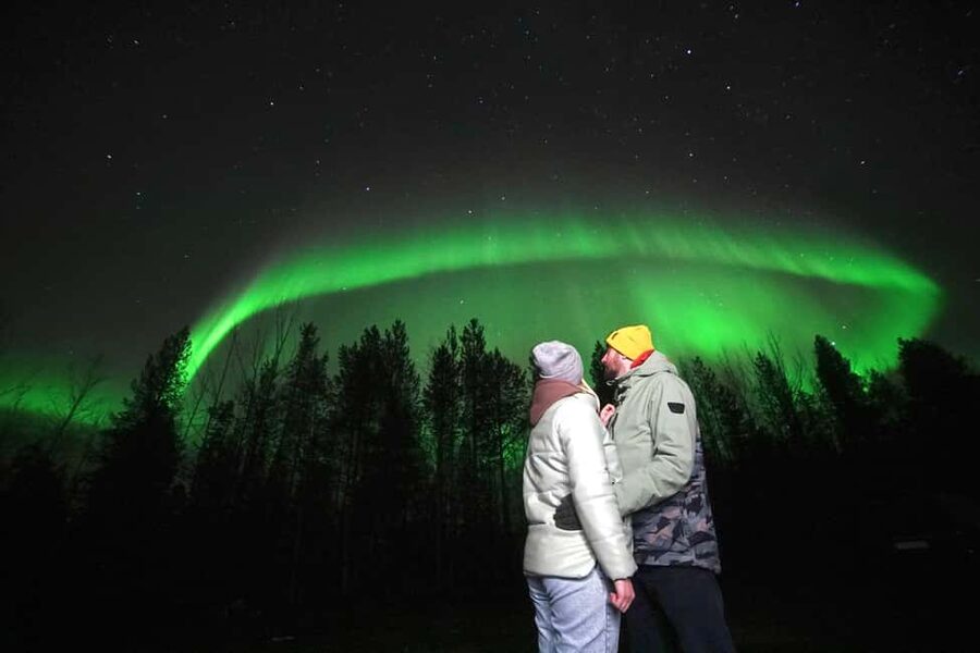 Rovaniemi: Northern Lights Aurora Guarantee Tour - Timing in Lapland, why your 5.5 hours might start later than you expect