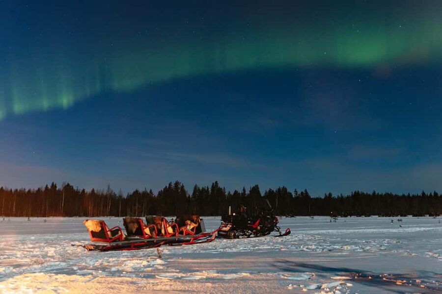 Rovaniemi: Northern Lights Family-Friendly Snowmobile Safari - The 3-hour flow: pick-up, gearing up, and evening forest time