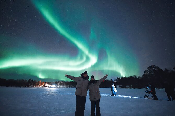 Rovaniemi: Northern Lights Group Tour - Guaranteed View - Pro photos, real camera energy: what to expect from the unlimited photography