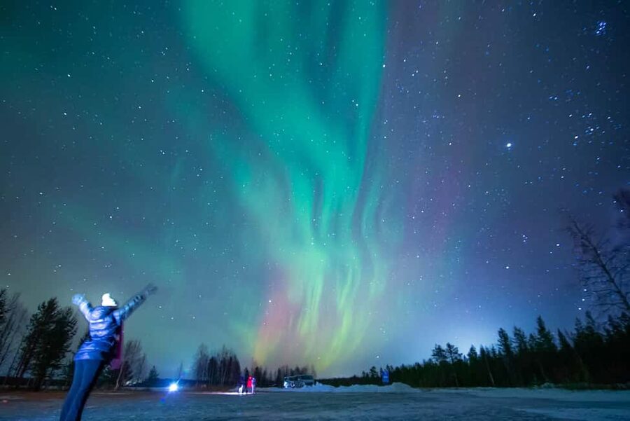 Rovaniemi: Northern Lights Guided Tour with Pro Camera - Key things you’ll notice on the Aurora hunt
