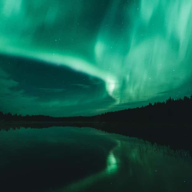 Rovaniemi: Northern Lights Hunt with Sausages and Hot Drinks - Who this tour fits best in Rovaniemi