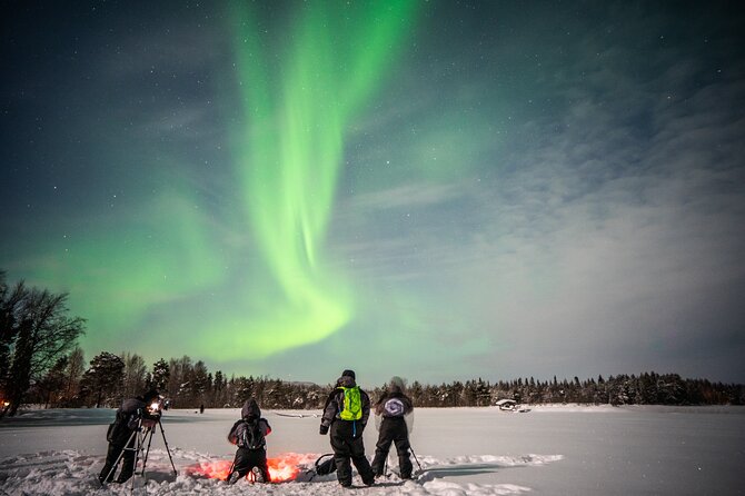Rovaniemi Northern Lights Photography Small-Group Tour - Staying warm: hot drinks, snacks, and camp comfort
