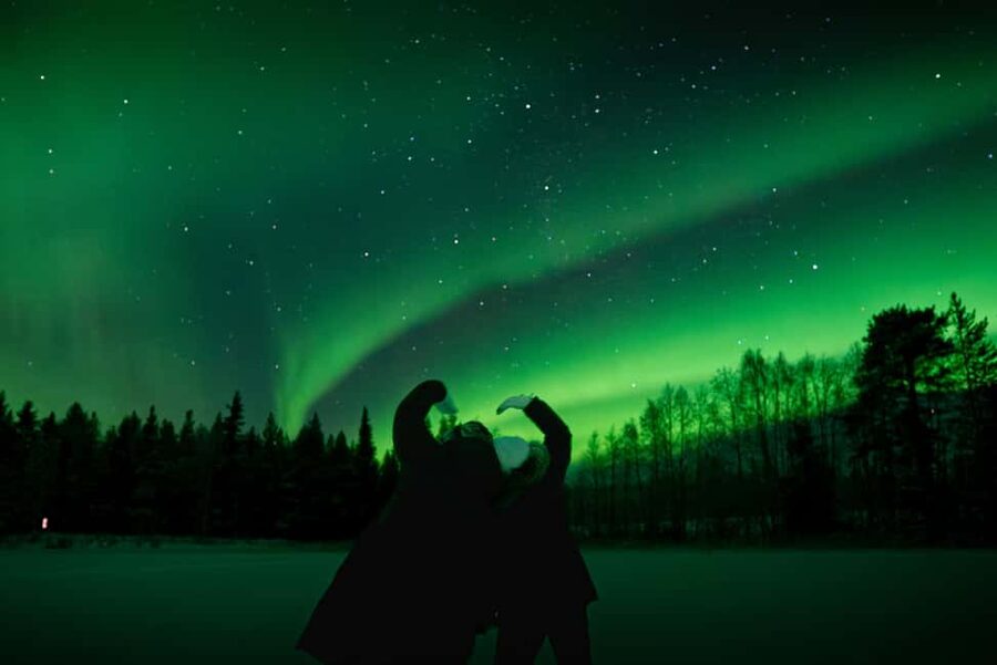 Rovaniemi: Northern Lights Photography Tour & BBQ - Northern Lights photography is different when a pro runs the plan