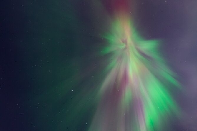 Rovaniemi: Northern Lights Pro Guaranteed - Unlimited (PRIVATE) - Photography strategy: DSLR, unlimited shots, and photo-first reality