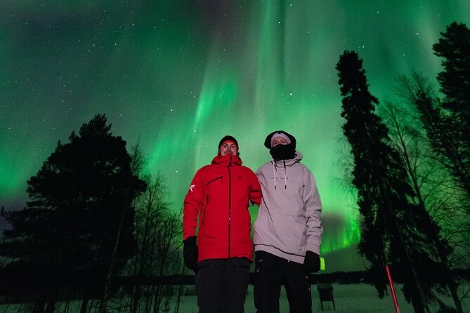 Rovaniemi: Northern Lights Pro Guaranteed - Unlimited (PRIVATE) - Cold-weather comfort: winter clothing, campfire breaks, and reindeer sausages