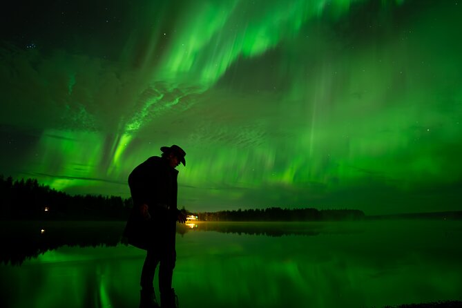 Rovaniemi: Northern Lights Small Group Money-Back Guarantee - What you should bring, since overalls are not included