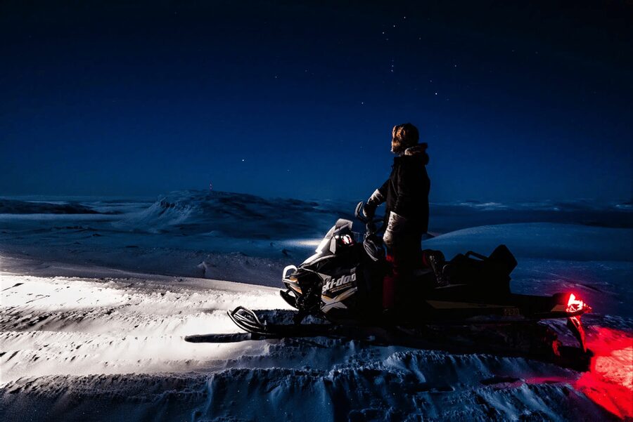 Rovaniemi: Northern Lights Snowmobile Safari with Campfire - Getting kitted for Lapland cold, without overpacking
