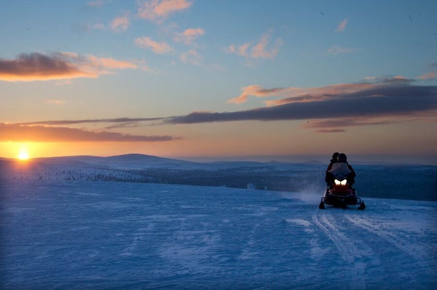 Rovaniemi: Northern Lights Snowmobile Tour - Pickup in Rovaniemi: city center change and how to avoid hassle