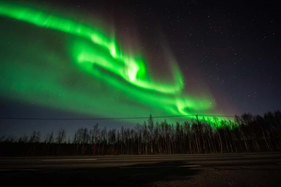 Rovaniemi: Northern Lights Tour - Guaranteed with Photos - Why Rovaniemi, and why this tour moves instead of just waiting