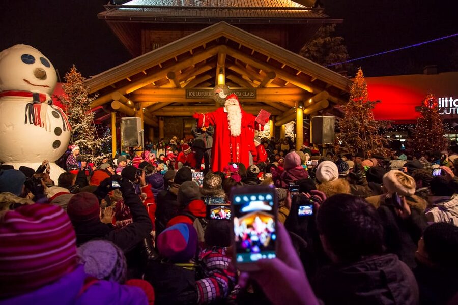 Rovaniemi: Santa Claus Village & Santa Park in One Day - Lunch and how to make the most of downtime between attractions