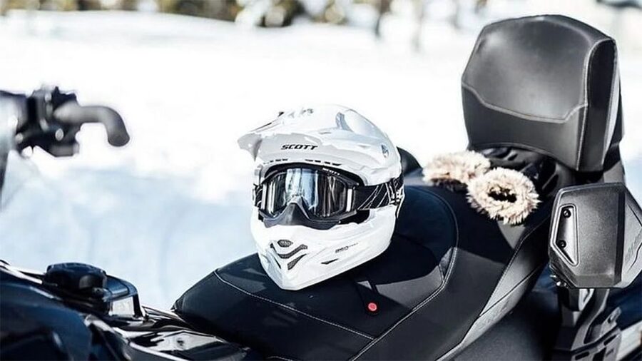 Rovaniemi: Snowmobile Safari Adventure - The 1-Hour Snowmobile Ride Through Forests and Frozen Routes