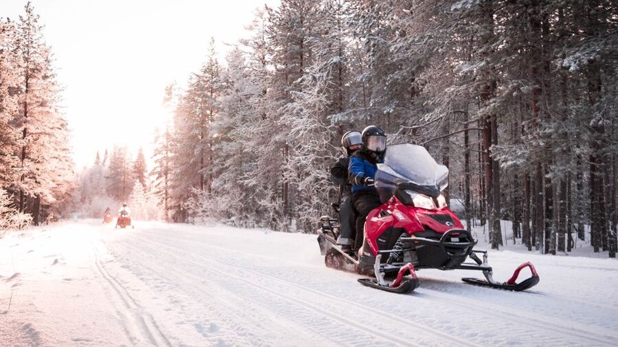 Rovaniemi: Snowmobile Safari into the Arctic Circle Forest - Gear That Actually Helps in Lapland Winter (And What to Add Yourself)
