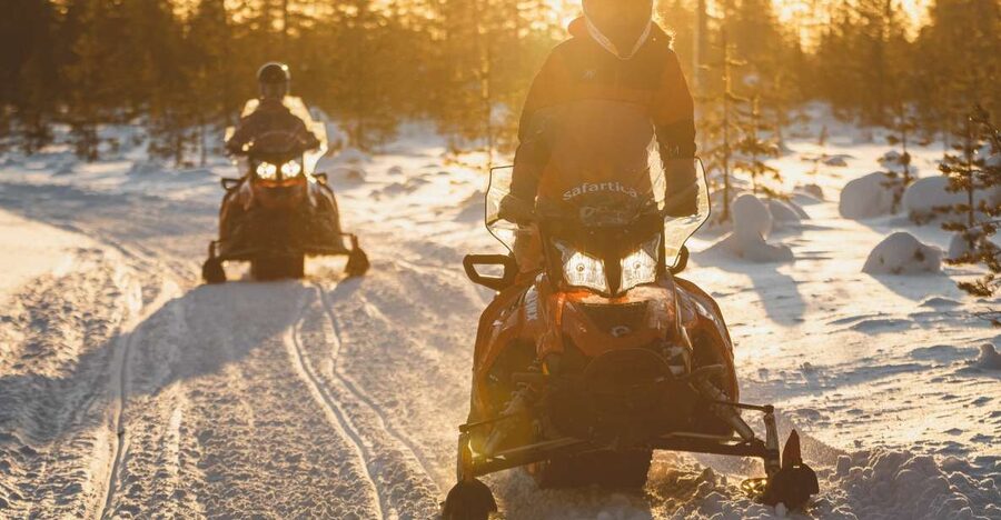 Rovaniemi: Snowmobile Safari to Arctic Snow Hotel - The snowmobile safari out to the ice hotel