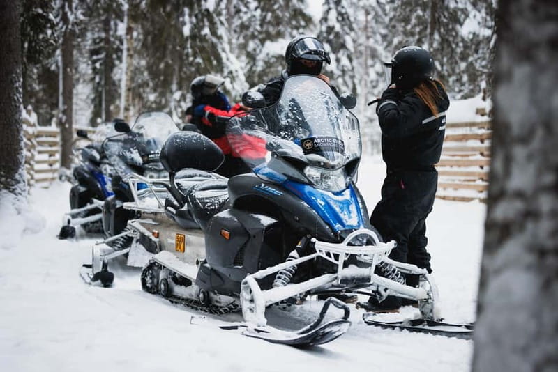 Rovaniemi: Snowmobile Tour and Reindeer Experience - Meeting points, winter gear, and the driver license reality check