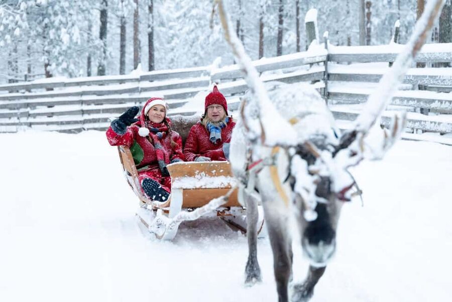 Rovaniemi: Visit to Santa's reindeer farm with reindeer ride - Santa Claus Safaris Elf Adventure Center To Farm: The Short Minibus Start