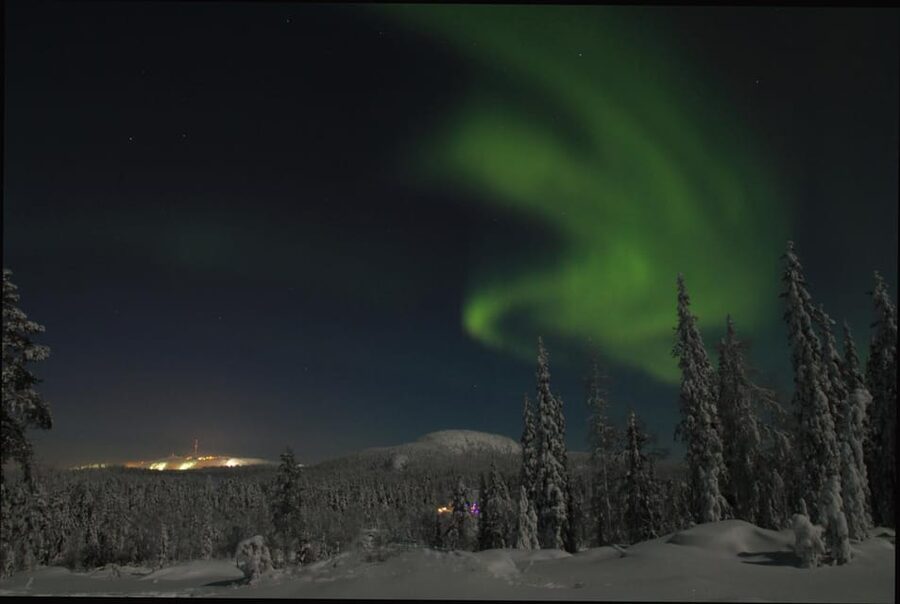 Ruka: Searching for the northern lights with snowshoes - The 3-hour flow, from meeting point to returning to town