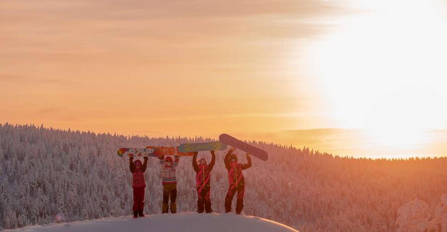 Saariselkä: Easy Snowboard Day Package (11y+) - Key things to know before you go