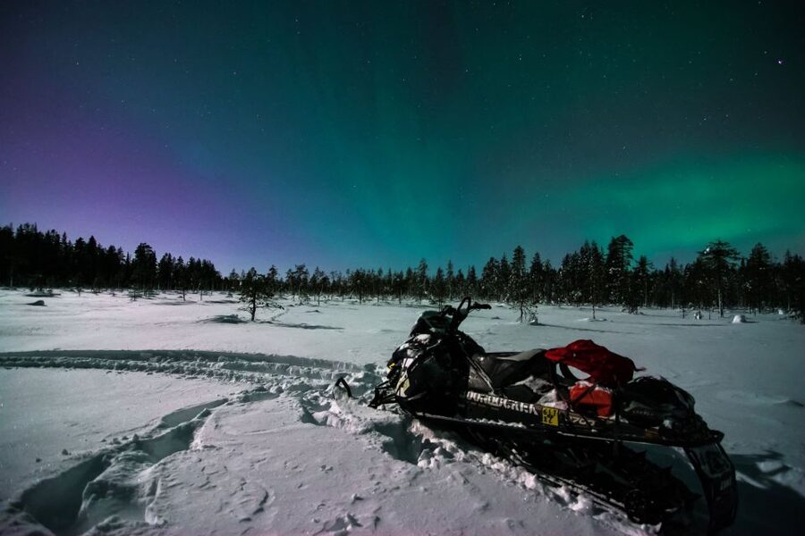 Saariselkä: Evening Snowmobile Tour with Fire & picnic - From Saariselkä pickup to dressed for the cold