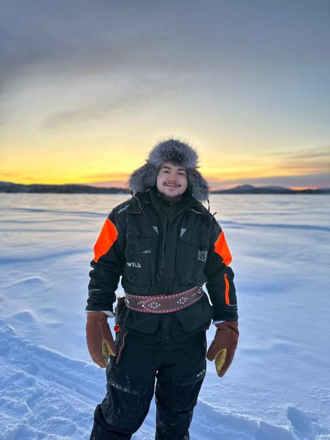 Saariselkä: Ice Fishing Tour to Lake Inari, reindeers& lunch - Reindeer on the island: meeting Tina and Tapio’s year-round corner of Lapland