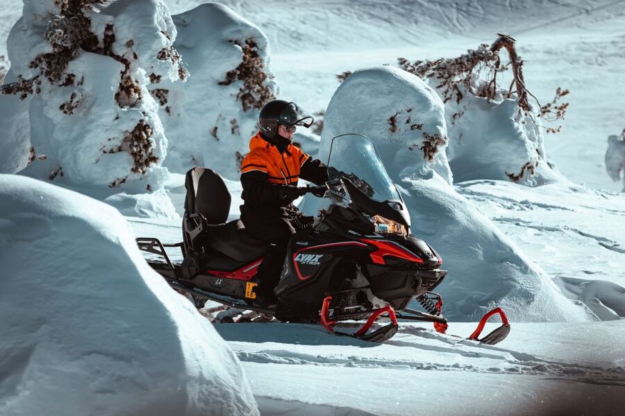 Saariselkä: Snowmobile Adventure for Adults - Key things to know before you book