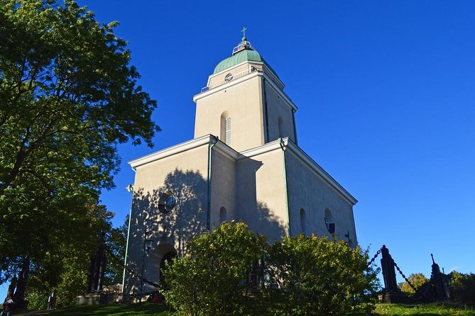 Shore Excursion- City sightseeing and Suomenlinna from Helsinki Harbors - A half-day route that pairs Helsinki icons with Suomenlinna by ferry