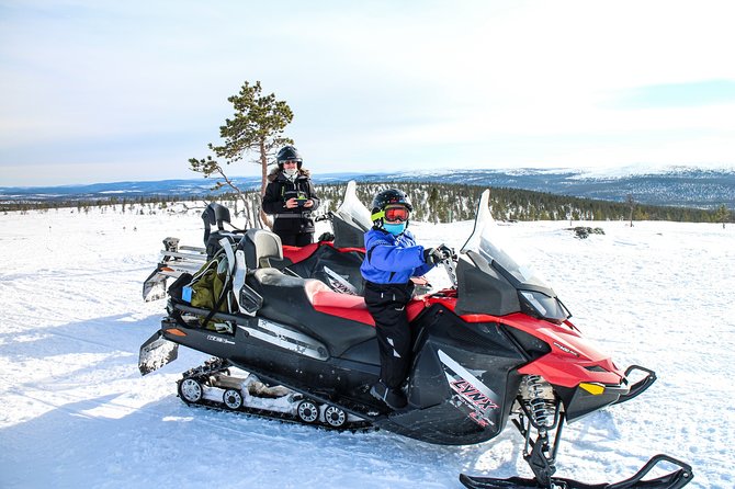Snowmobile Driving - Morning start - Why a Rovaniemi morning snowmobile feels different than a normal winter activity