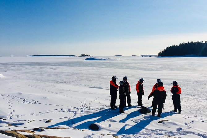 Snowmobile Safari in Helsinki Archipelago with Lunch - Riding in a convoy: how the route is paced and why the stops matter