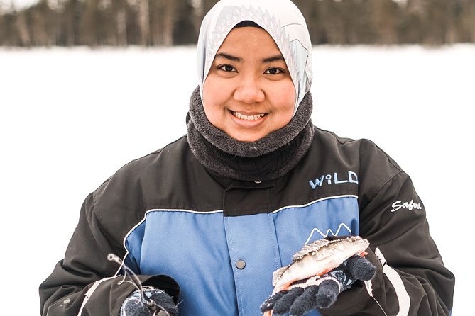 Snowshoeing and Ice Fishing Tour - Snowshoeing through Lapland: what walking feels like in real conditions