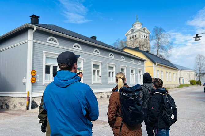 Stones & Slices: Raasepori Castle Ruins, Ekenäs Old Town & Pizza - Stop 3: Pizzeria YLP for a local pizza tasting you share