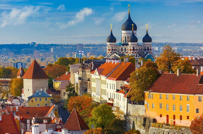 Tallinn Day Trip from Helsinki - Toompea Hill and the Danish King’s Garden Viewpoints