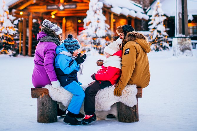 Trip to Arctic Circle, Santa Claus Village and Santas Reindeer - The guide and group size: why max 15 matters