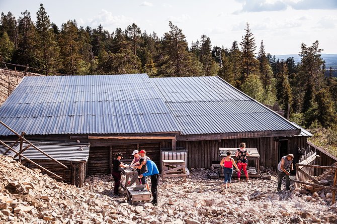 Trip to Pyhä-Luosto National Park and Amethyst Mine - After the Dig: The Little Mine Shop and Practical Souvenir Shopping