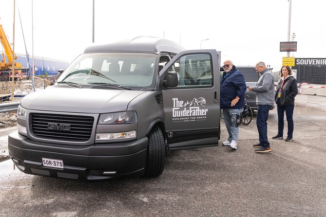 VIP Highlights Helsinki Sightseeing Private Service - Pickup, Comfortable Vehicle, and the Included Snacks Wi-Fi Combo
