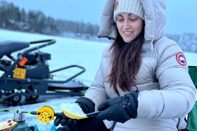 VIP Ice Fishing "ICEBREAKER" Lunch in Glass Igloo - Ice fishing on a small frozen lake: what you should expect